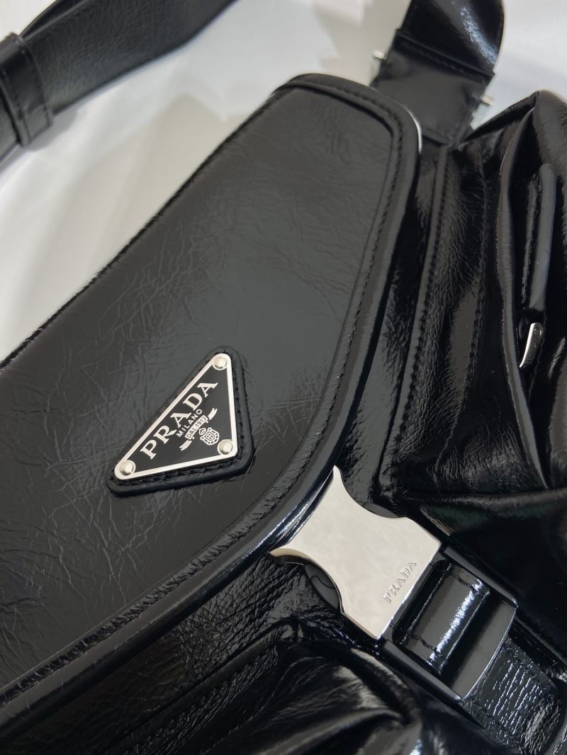 Pra*a waist chest packs